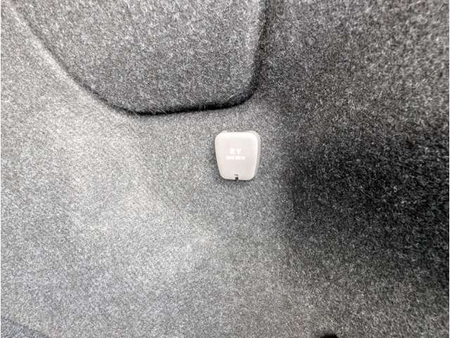 ボルボ Ｖ４０ Ｄ４ ダイナミック エディション ディーゼルターボ H30年 (東北) 99