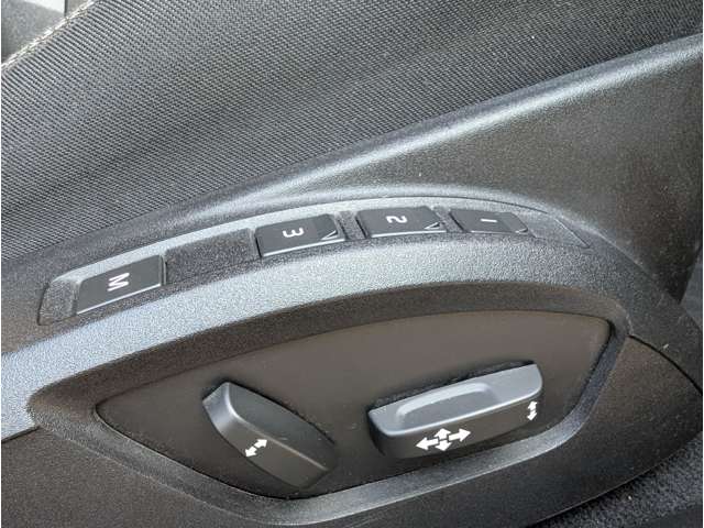 ボルボ Ｖ４０ Ｄ４ ダイナミック エディション ディーゼルターボ H30年 (東北) 99