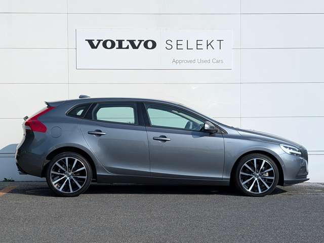 ボルボ Ｖ４０ Ｄ４ ダイナミック エディション ディーゼルターボ H30年 (東北) 99