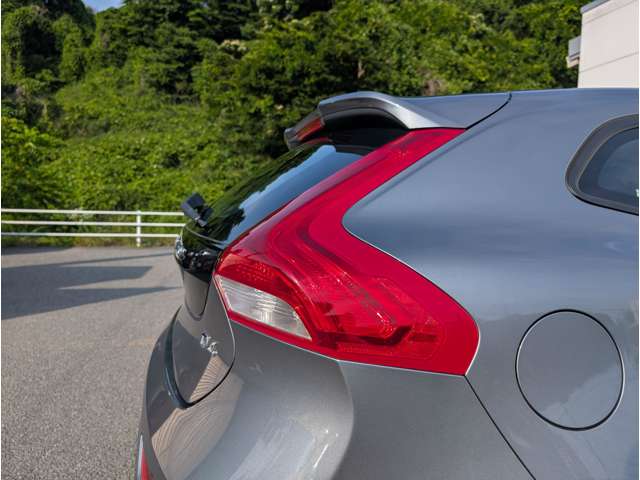 ボルボ Ｖ４０ Ｄ４ ダイナミック エディション ディーゼルターボ H30年 (東北) 99