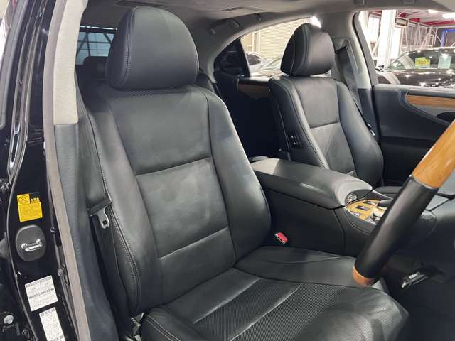 レクサス ＬＳハイブリッド ６００Ｈ バージョンＣ Ｉパッケージ ４ＷＤ H25年 (関東) 99