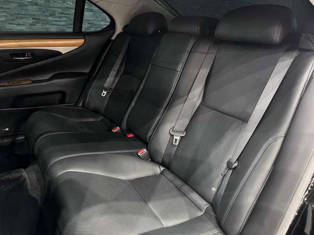 レクサス ＬＳハイブリッド ６００Ｈ バージョンＣ Ｉパッケージ ４ＷＤ H25年 (関東) 99