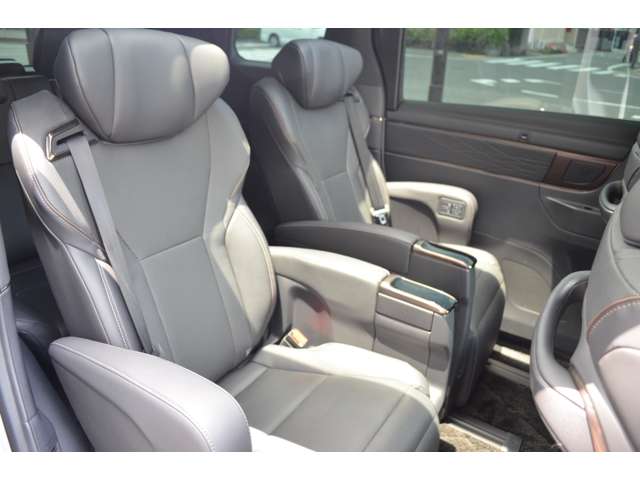 トヨタ アルファード ２．５ Ｚ R6年 (関東) 99