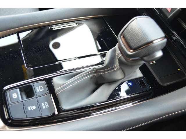 トヨタ アルファード ２．５ Ｚ R6年 (関東) 99