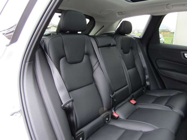 ボルボ ＸＣ６０ ウルトラ Ｂ５ ＡＷＤ ４ＷＤ R6年 (四国) 99