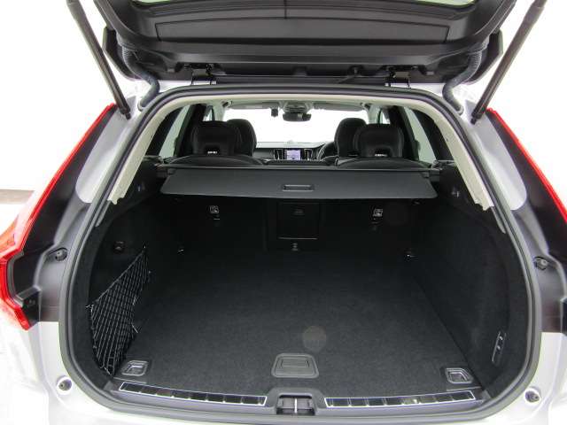 ボルボ ＸＣ６０ ウルトラ Ｂ５ ＡＷＤ ４ＷＤ R6年 (四国) 99