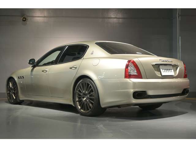 マセラティ クワトロポルテ スポーツ　ＧＴ　Ｓ　アワードエディション H24年 (関東) 99