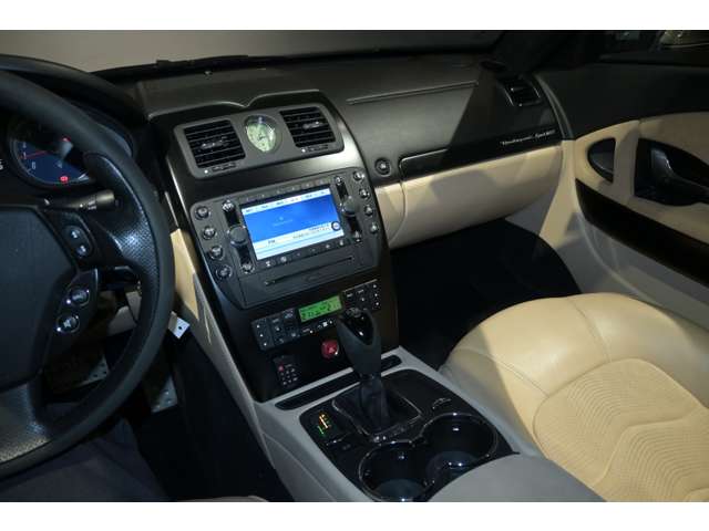 マセラティ クワトロポルテ スポーツ　ＧＴ　Ｓ　アワードエディション H24年 (関東) 99