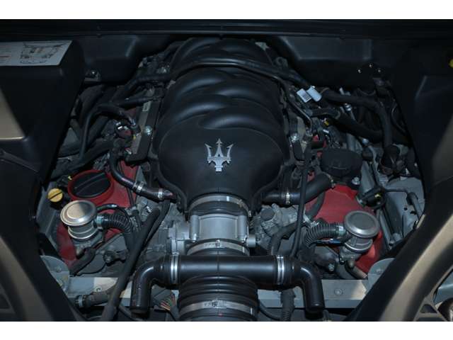 マセラティ クワトロポルテ スポーツ　ＧＴ　Ｓ　アワードエディション H24年 (関東) 99