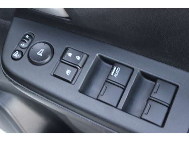 ホンダ ステップワゴン　スパーダ ２．０ スパーダ Ｚ インターナビ セレクション H24年 (関東) 99