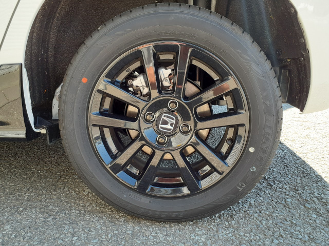 ホンダ フィット　ハイブリッド １．５ Ｅ：ＨＥＶ ホーム ブラックスタイル ４ＷＤ R6年 (甲信越・北陸) 99