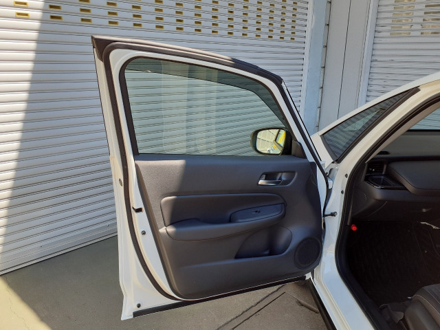 ホンダ フィット　ハイブリッド １．５ Ｅ：ＨＥＶ ホーム ブラックスタイル ４ＷＤ R6年 (甲信越・北陸) 99