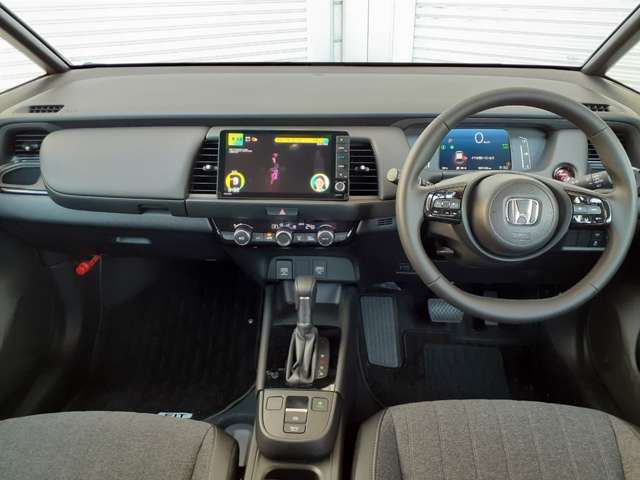 ホンダ フィット　ハイブリッド １．５ Ｅ：ＨＥＶ ホーム ブラックスタイル ４ＷＤ R6年 (甲信越・北陸) 99