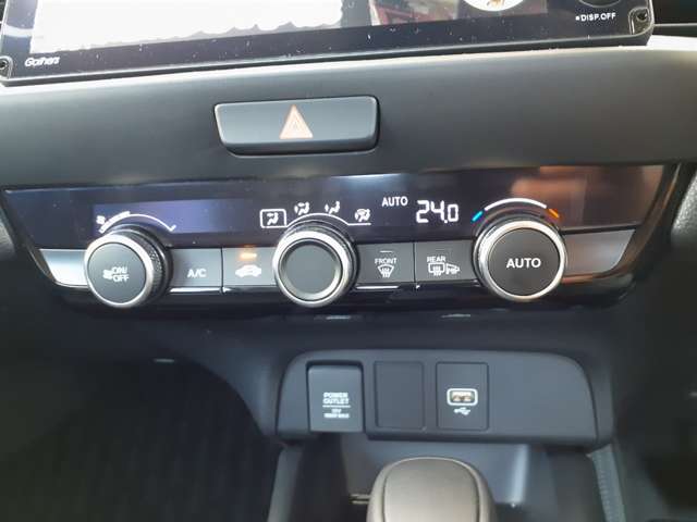 ホンダ フィット　ハイブリッド １．５ Ｅ：ＨＥＶ ホーム ブラックスタイル ４ＷＤ R6年 (甲信越・北陸) 99