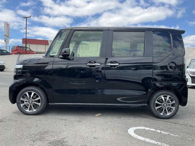 ホンダ Ｎ　ＢＯＸ カスタム ６６０ R6年 (近畿) 99