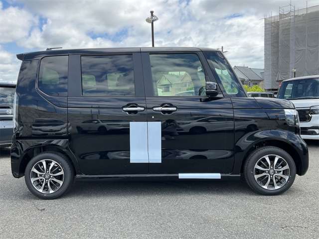 ホンダ Ｎ　ＢＯＸ カスタム ６６０ R6年 (近畿) 99