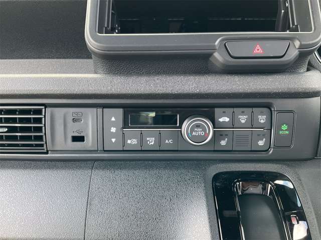 ホンダ Ｎ　ＢＯＸ カスタム ６６０ R6年 (近畿) 99