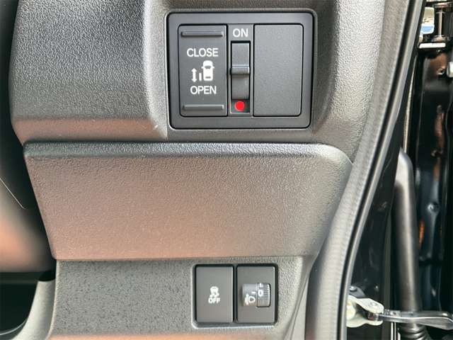 ホンダ Ｎ　ＢＯＸ カスタム ６６０ R6年 (近畿) 99