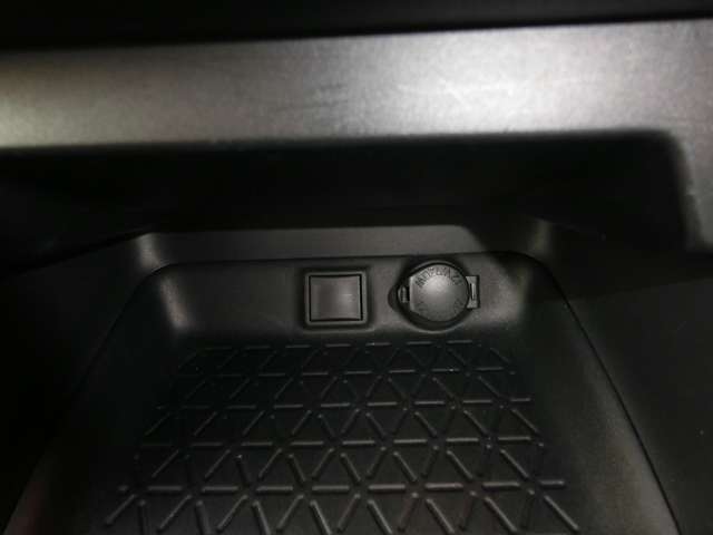 トヨタ ＲＡＶ４ ２．５ ハイブリッド Ｘ R1年 (中国) 99