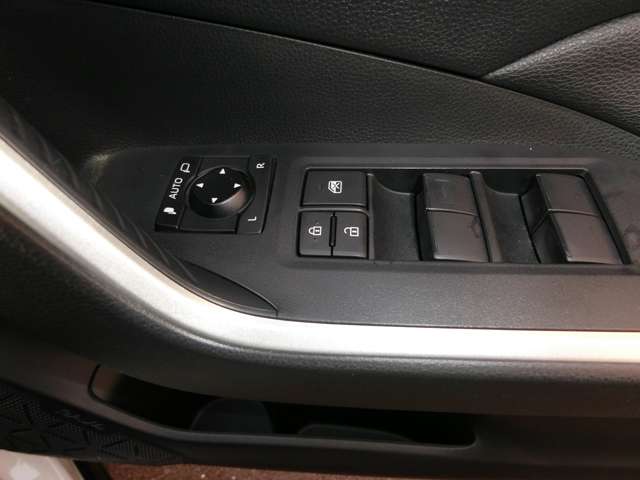 トヨタ ＲＡＶ４ ２．５ ハイブリッド Ｘ R1年 (中国) 99