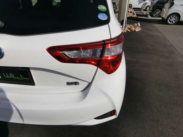 トヨタ ヴィッツ　ハイブリッド １．５ ハイブリッド Ｆ R1年 (中国) 99