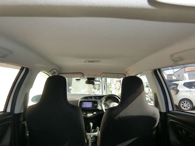 トヨタ ヴィッツ　ハイブリッド １．５ ハイブリッド Ｆ R1年 (中国) 99