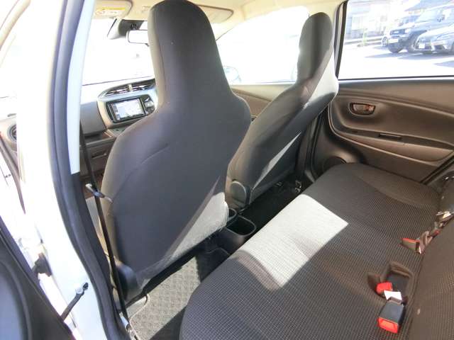 トヨタ ヴィッツ　ハイブリッド １．５ ハイブリッド Ｆ R1年 (中国) 99