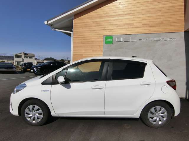 トヨタ ヴィッツ　ハイブリッド １．５ ハイブリッド Ｆ R1年 (中国) 99