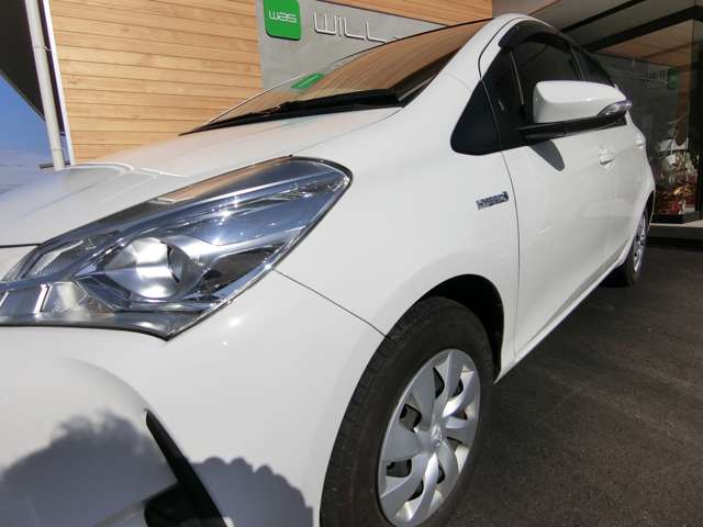 トヨタ ヴィッツ　ハイブリッド １．５ ハイブリッド Ｆ R1年 (中国) 99