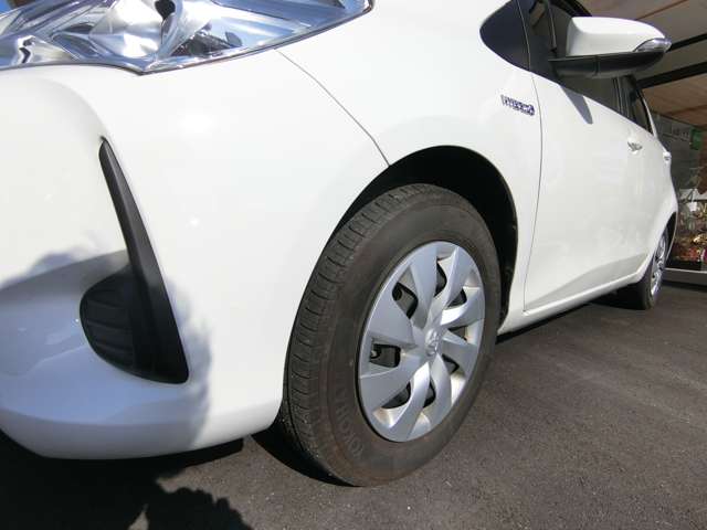 トヨタ ヴィッツ　ハイブリッド １．５ ハイブリッド Ｆ R1年 (中国) 99