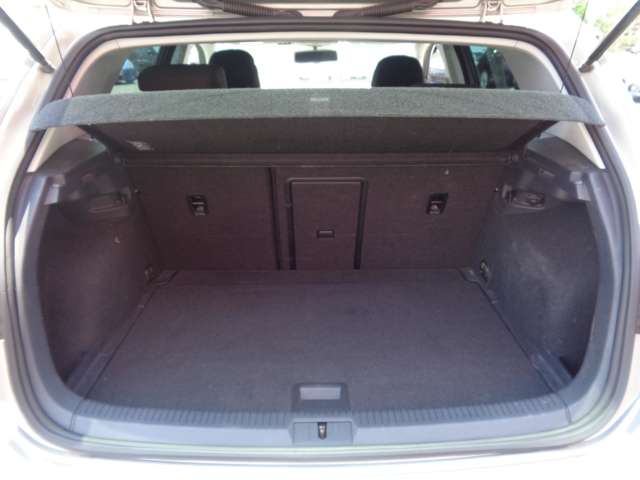 フォルクスワーゲン ゴルフ ＴＳＩ　コンフォートライン H27年 (中国) 99