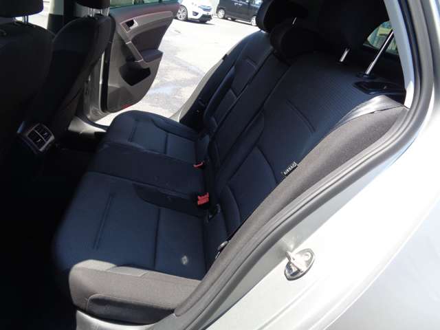 フォルクスワーゲン ゴルフ ＴＳＩ　コンフォートライン H27年 (中国) 99