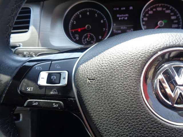 フォルクスワーゲン ゴルフ ＴＳＩ　コンフォートライン H27年 (中国) 99