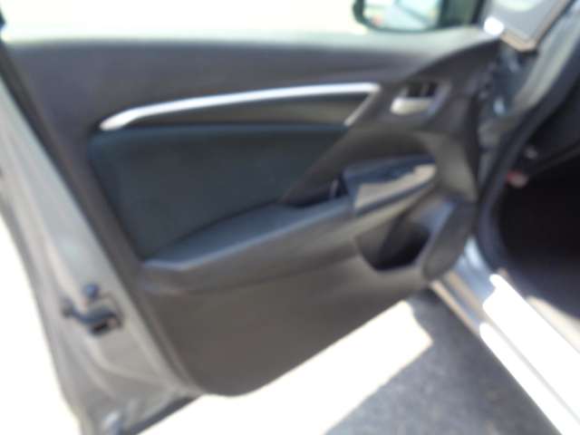 ホンダ フィット １．３ １３Ｇ Ｌパッケージ H26年 (中国) 99