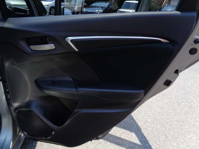 ホンダ フィット １．３ １３Ｇ Ｌパッケージ H26年 (中国) 99