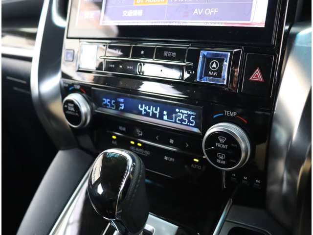 トヨタ ヴェルファイア ２．５ Ｚ Ａエディション ゴールデンアイズ H29年 (関東) 99