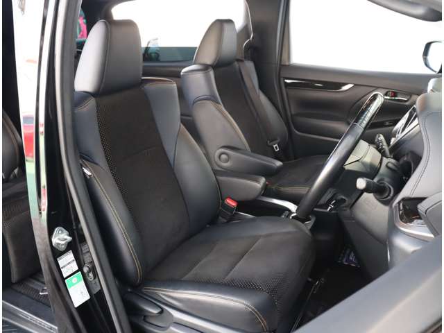 トヨタ ヴェルファイア ２．５ Ｚ Ａエディション ゴールデンアイズ H29年 (関東) 99