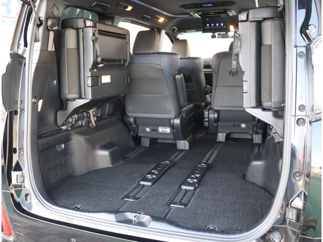 トヨタ ヴェルファイア ２．５ Ｚ Ａエディション ゴールデンアイズ H29年 (関東) 99