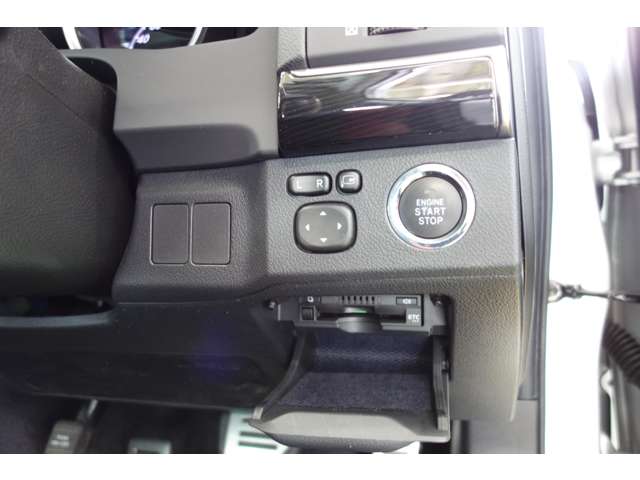 トヨタ マークＸ ２．５ ２５０Ｓ ＦＯＵＲ ファイナル エディション ４ＷＤ R1年 () 99