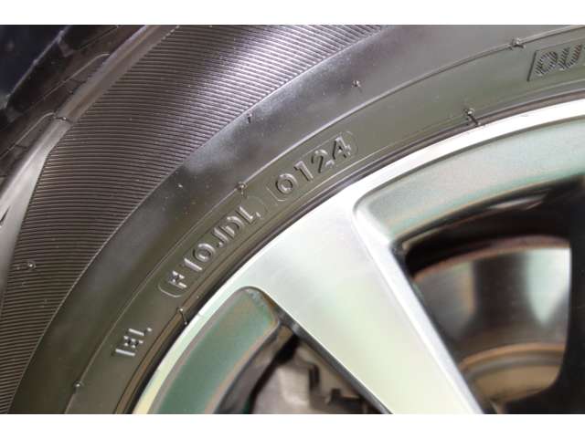 トヨタ マークＸ ２．５ ２５０Ｓ ＦＯＵＲ ファイナル エディション ４ＷＤ R1年 () 99