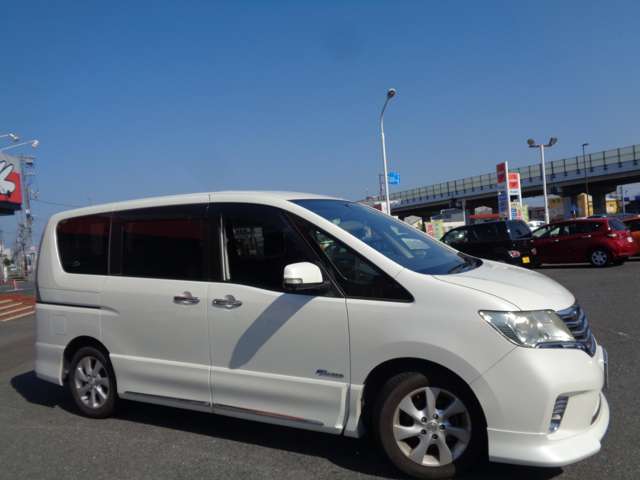 日産 セレナ ２．０ ハイウェイスター Ｓ－ＨＹＢＲＩＤ エアロモード H24年 (中国) 99