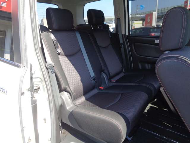 日産 セレナ ２．０ ハイウェイスター Ｓ－ＨＹＢＲＩＤ エアロモード H24年 (中国) 99