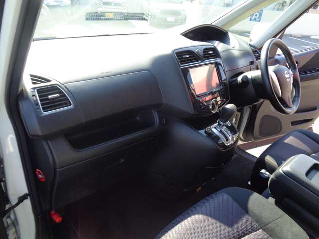 日産 セレナ ２．０ ハイウェイスター Ｓ－ＨＹＢＲＩＤ エアロモード H24年 (中国) 99