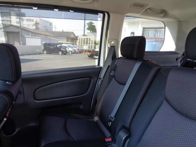 日産 セレナ ２．０ ハイウェイスター Ｓ－ＨＹＢＲＩＤ エアロモード H24年 (中国) 99