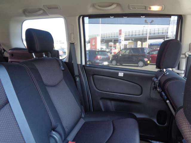 日産 セレナ ２．０ ハイウェイスター Ｓ－ＨＹＢＲＩＤ エアロモード H24年 (中国) 99