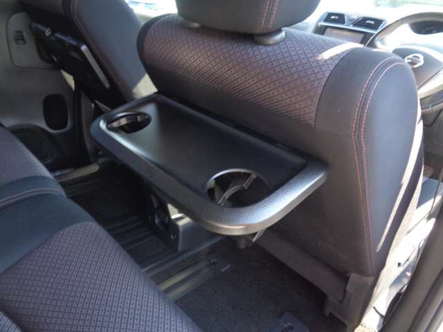 日産 セレナ ２．０ ハイウェイスター Ｓ－ＨＹＢＲＩＤ エアロモード H24年 (中国) 99