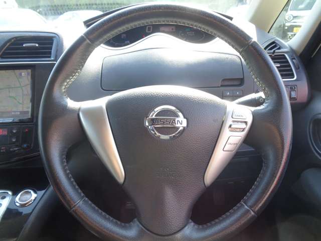 日産 セレナ ２．０ ハイウェイスター Ｓ－ＨＹＢＲＩＤ エアロモード H24年 (中国) 99