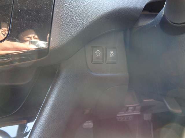 日産 セレナ ２．０ ハイウェイスター Ｓ－ＨＹＢＲＩＤ エアロモード H24年 (中国) 99