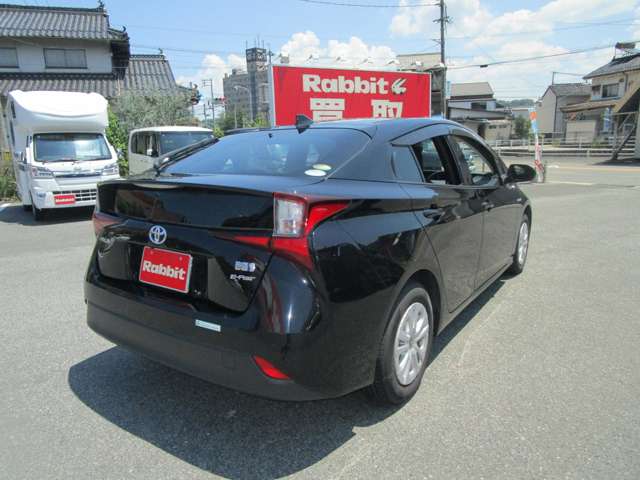 トヨタ プリウス １．８ Ｓ Ｅ－ＦＯＵＲ ４ＷＤ R1年 (中国) 99