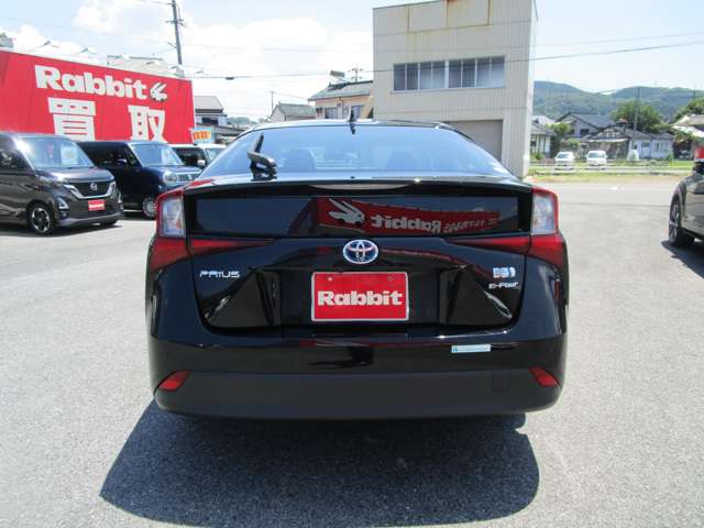 トヨタ プリウス １．８ Ｓ Ｅ－ＦＯＵＲ ４ＷＤ R1年 (中国) 99